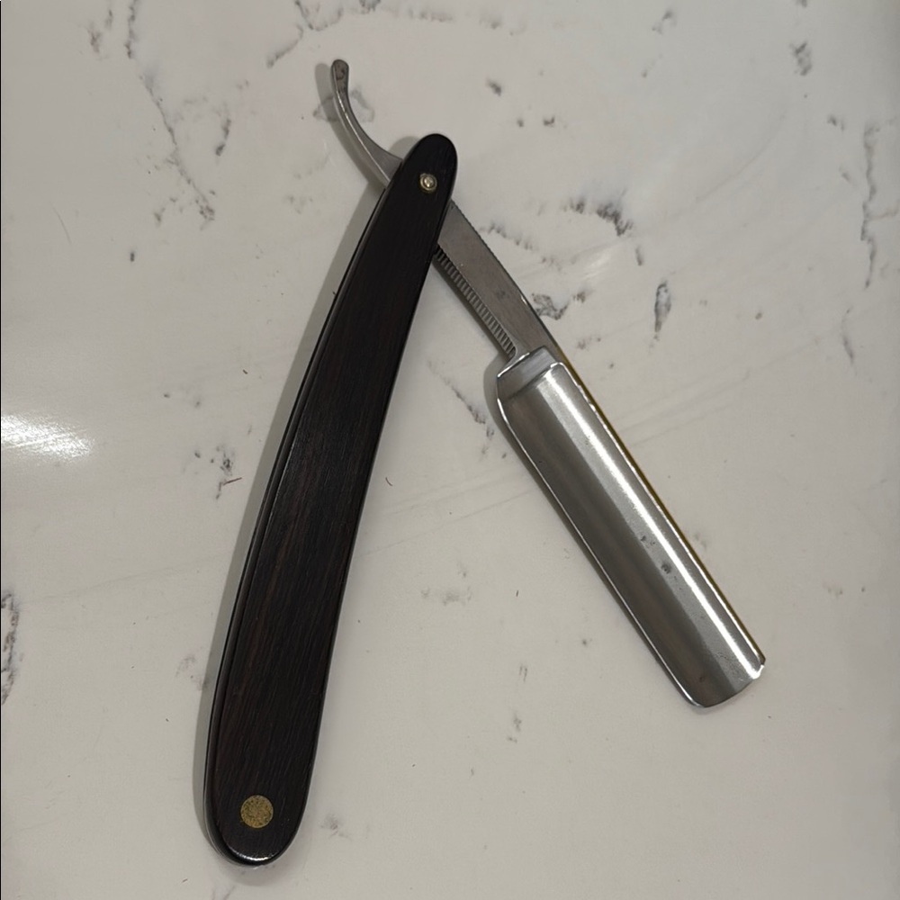 The Art Of Shaving Straight Razor View 2
